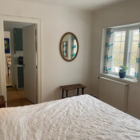 In Family-owned, Historic Manor Апартаменты