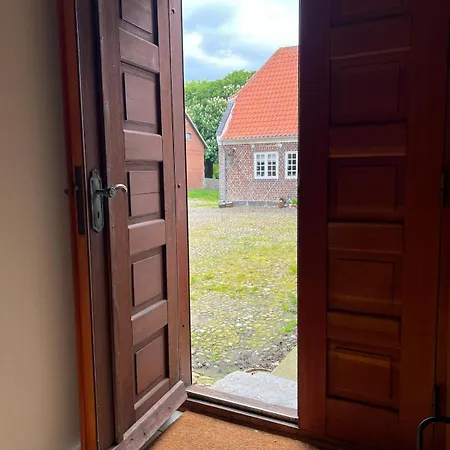 Lejlighed In Historic Manor By The Limfjord Thyholm