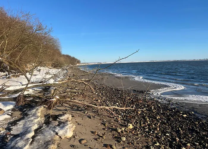 Апартаменты In Family-owned, Historic Manor *