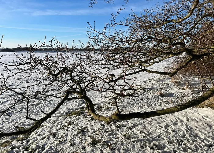 In Family-owned, Historic Manor Апартаменты